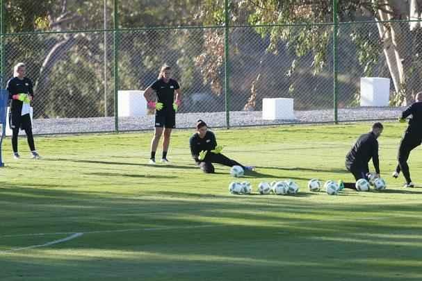 Treino bastante descontrado da Seleo Norte-Americana Feminina de Futebol no CT do Amrica, em BH