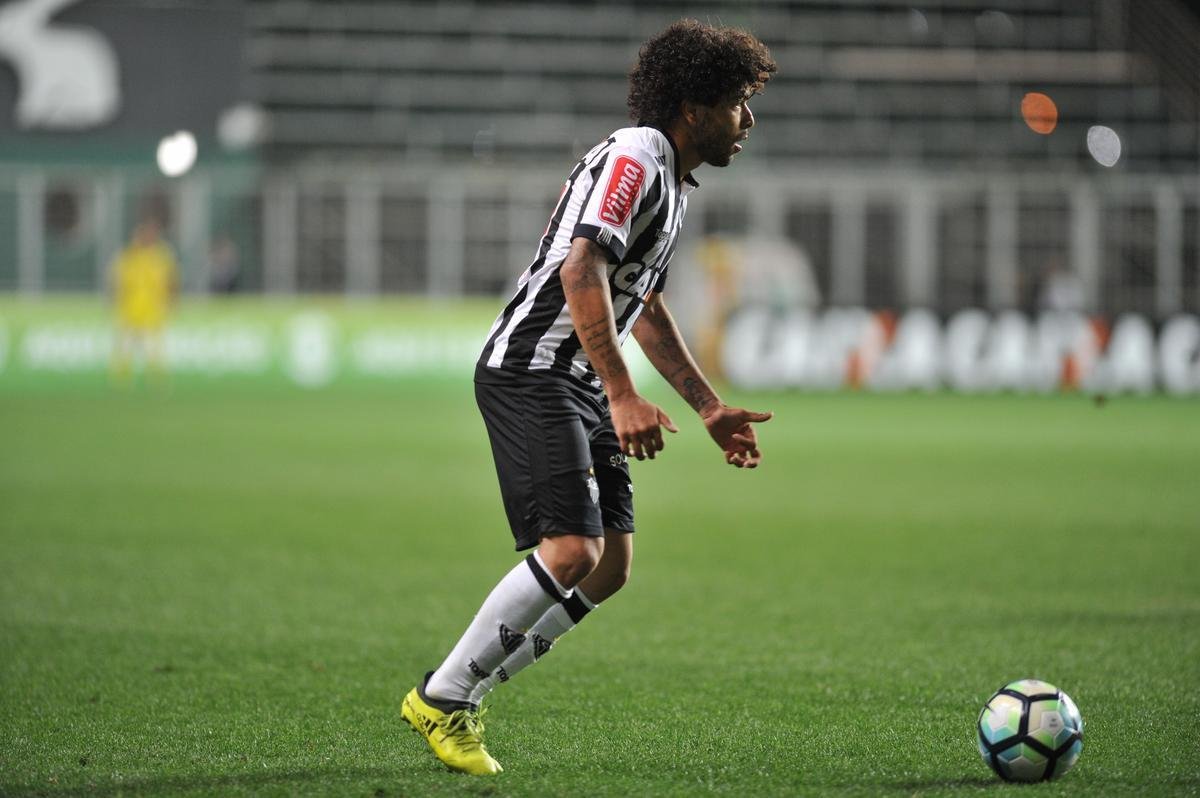 Confira imagens da partida entre Atltico e Vitria, no Independncia