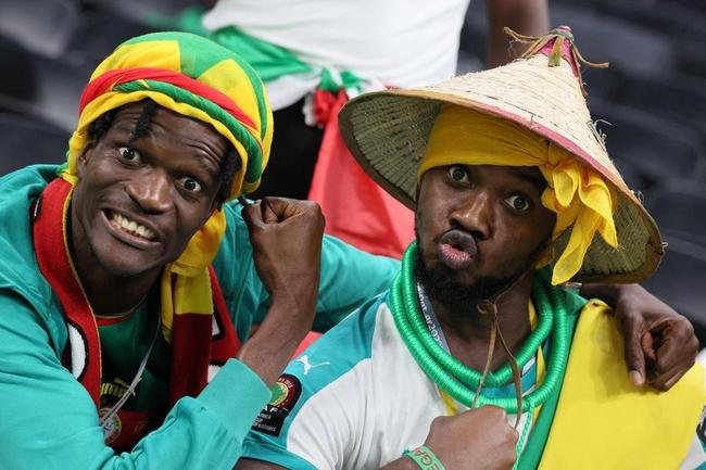 Torcida coloriu o Est�dio Al Bayt, no Catar, para acompanhar a partida entre Inglaterra e Senegal