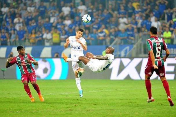 Fotos do jogo entre Cruzeiro e Fluminense, no Mineiro, pela 24 rodada do Brasileiro