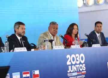 Presidente da Argentina, Fernández pediu para que a Bolívia fosse acrescentada na lista de possíveis organizadores (Argentina, Uruguai, Paraguai e Chile)