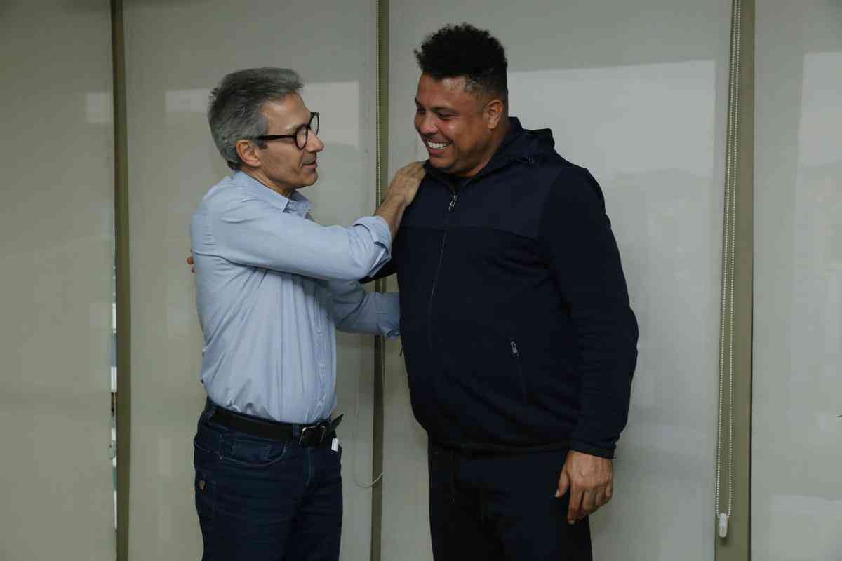 Encontro de Ronaldo, sócio majoritário da SAF do Cruzeiro, com o governador de Minas, Romeu Zema, na sede do Banco BDMG, em Belo Horizonte