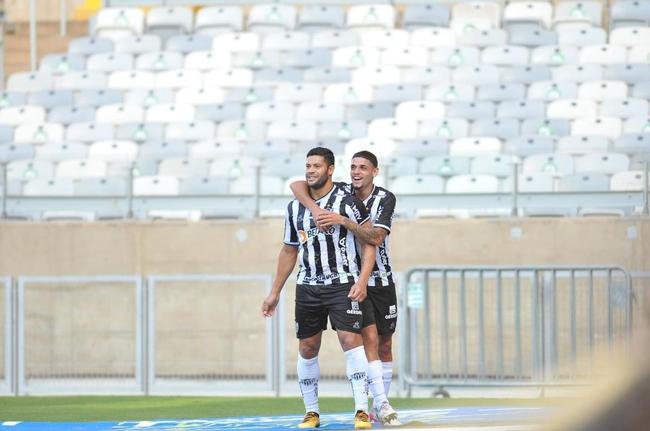 Fotos do jogo de ida da semifinal do Campeonato Mineiro, entre Caldense e Atltico, no Mineiro, em Belo Horizonte