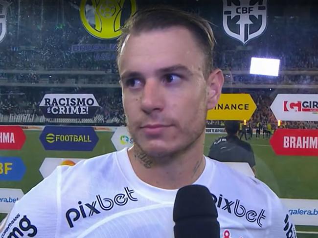 Camisa 10 deixou o gramado do Estdio Nilton Santos cobrando mais futebol do Corinthians
