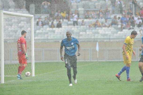Fotos do 'Game of Dreams', jogo festivo dos Amigos do Ronaldinho contra os Amigos do Penta