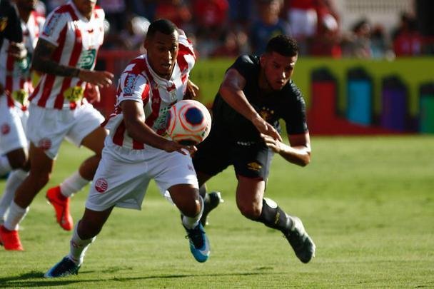 Nutico e Sport se enfrentaram nos Aflitos para o primeiro clssico do ano de 2020 no futebol brasileiro