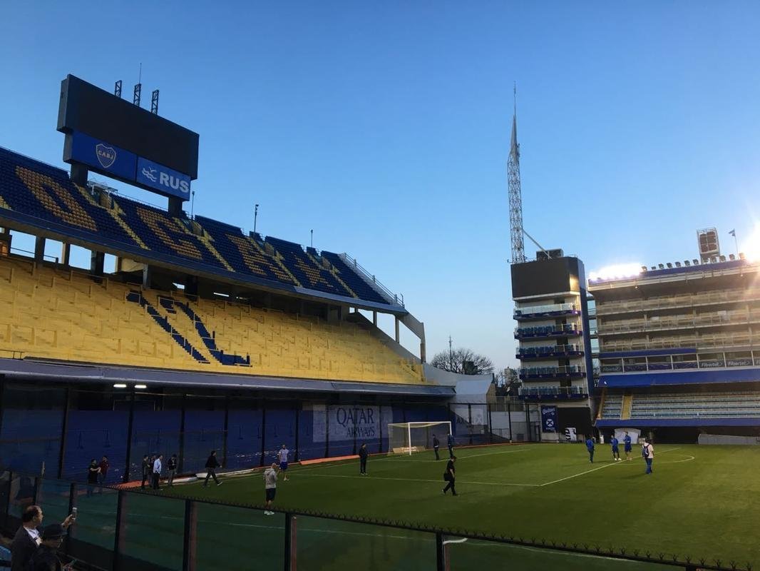 Fotos do mtico estdio de La Bombonera e do trabalho de reconhecimento feito pelo Cruzeiro