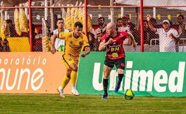 Pouso Alegre tem vantagem de 1 a 0 no placar 