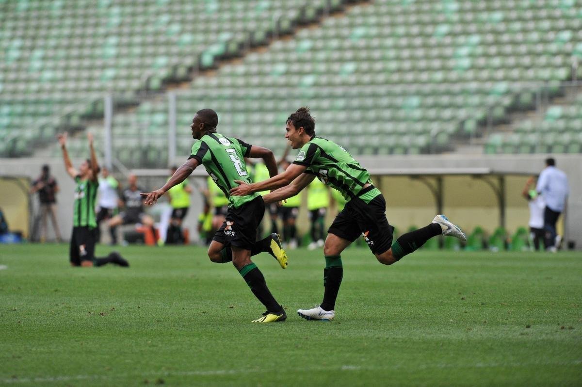 Fotos de América x Grêmio, neste sábado (20/10), no Independência, pela 30ª rodada do Campeonato Brasileiro