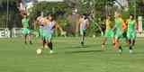 Fotos do treino do Amrica, nesta quarta-feira, no CT Lanna Drumond. Atividade com bola fechou preparao do Coelho para o clssico contra o Cruzeiro, marcado para esta quinta, s 21h, no Independncia, pela 23 rodada do Campeonato Brasileiro