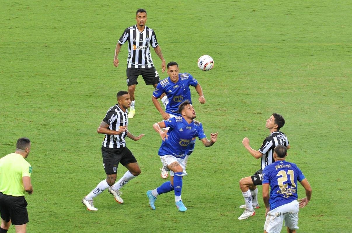 Fotos do clssico entre Atltico e Cruzeiro, no Mineiro