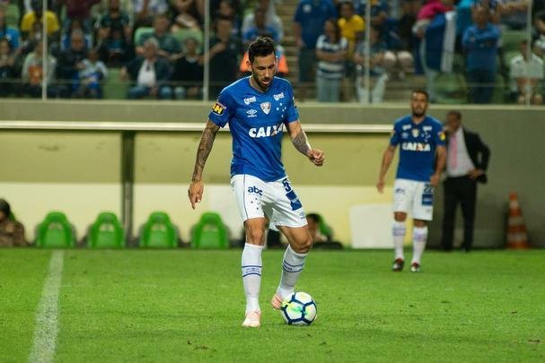 Ariel Cabral viveu momentos de altos e baixos em 2018. Ele iniciou a temporada como titular, acabou perdendo a posição para Lucas Silva, mas se recuperou na reta final do ano e reassumiu uma vaga no time logo na final da Copa do Brasil. O camisa 5 disputou 41 partidas e marcou um gol - contra o Tupi, pelo Campeonato Mineiro. Ele deu uma assistência.