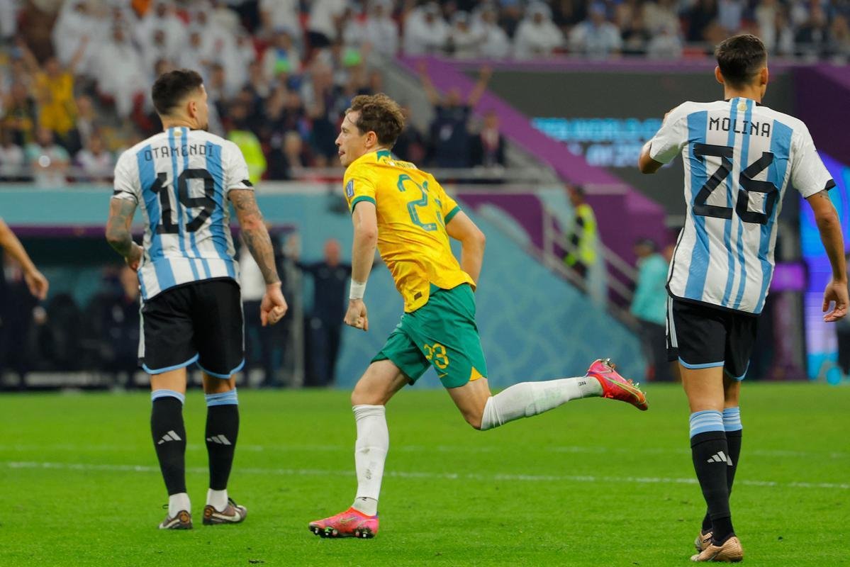 Argentina e Austrlia se enfrentaram pelas oitavas de final da Copa do Mundo