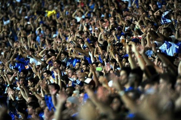 Fotos das torcidas de Cruzeiro e River Plate, no Mineiro, pela Copa Libertadores 2019