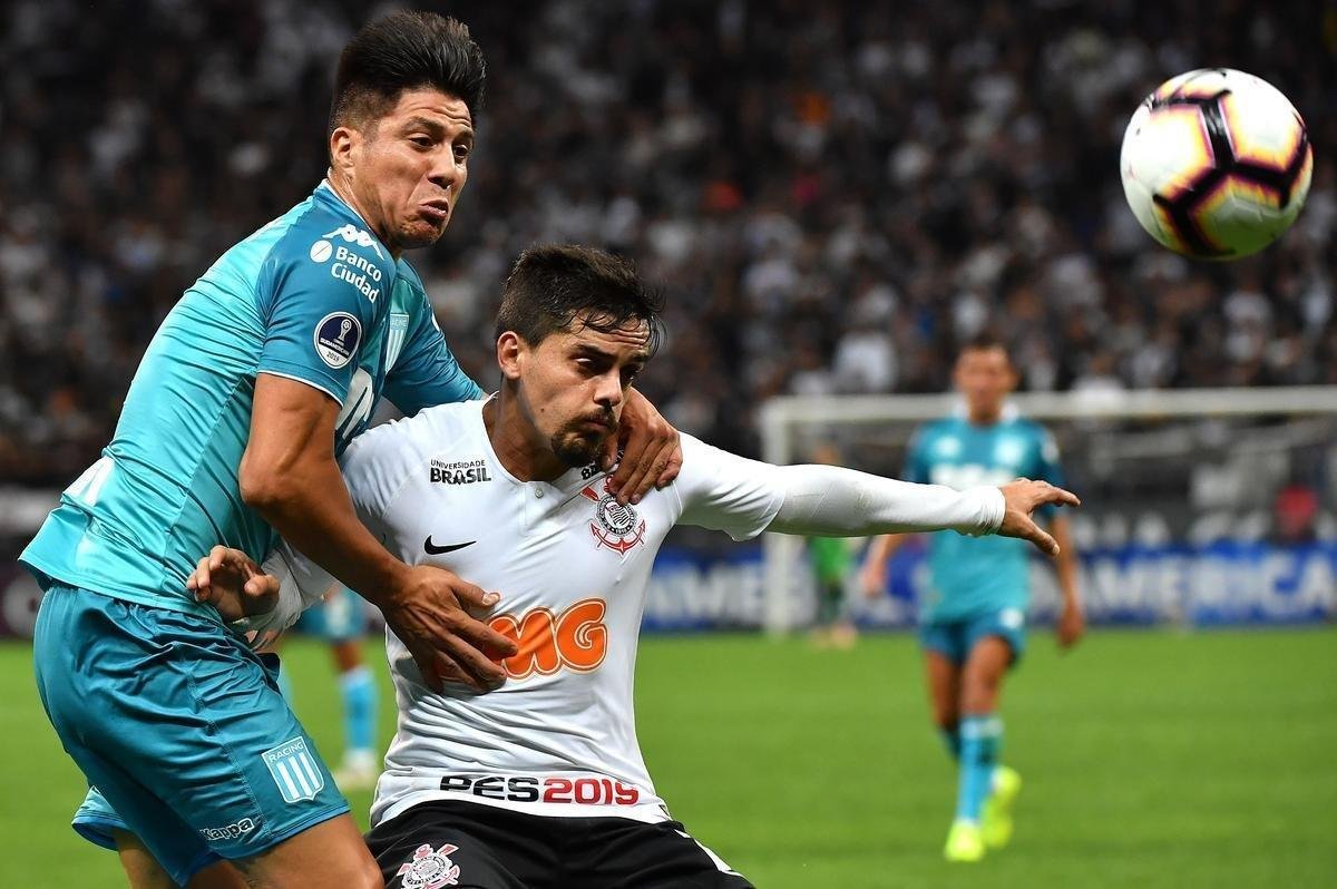 Fágner (Corinthians): lateral-direito, 30 anos, cinco jogos