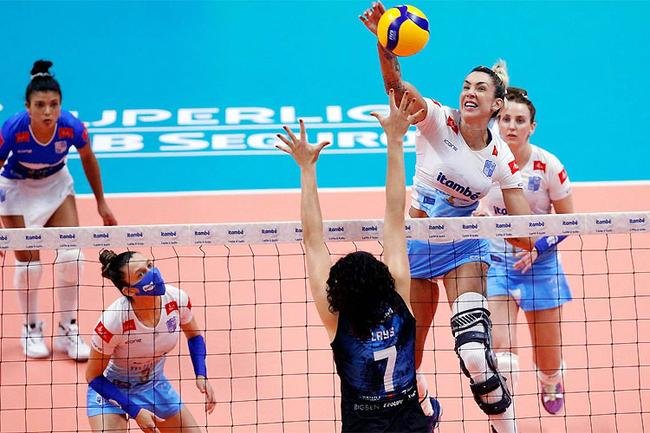 Sem a capit� Carol Gattaz, o Minas teve a central Thaisa em mais uma noite inspirada 