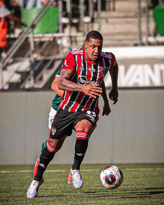 David - Foi vendido pelo Cruzeiro ao Fortaleza em 2020. Ele ficou no clube cearense at 2021, quando se transferiu para o Internacional. Neste ano, foi emprestado ao So Paulo.