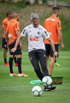Fotos do treino do Atltico neste sbado, na Cidade do Galo. O tcnico Rodrigo Santana deve escalar o time com Wilson; Patric, Igor Rabello, Rver e Fbio Santos; Jair e Elias; Char, Vincius e Cazares; Ricardo Oliveira