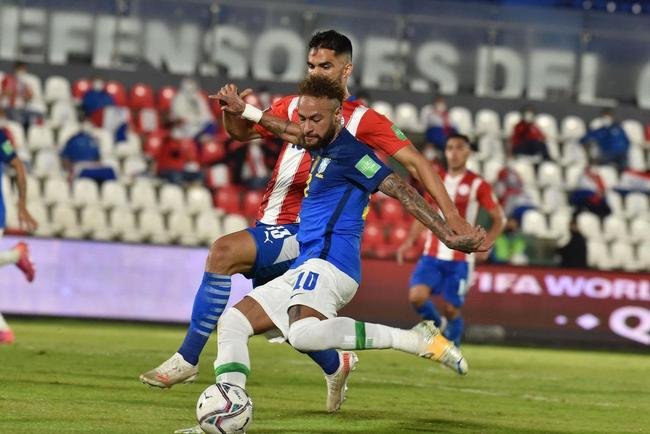 Brasil visitou o Paraguai no Defensores del Chaco, pelas Eliminatrias Sul-Americanas