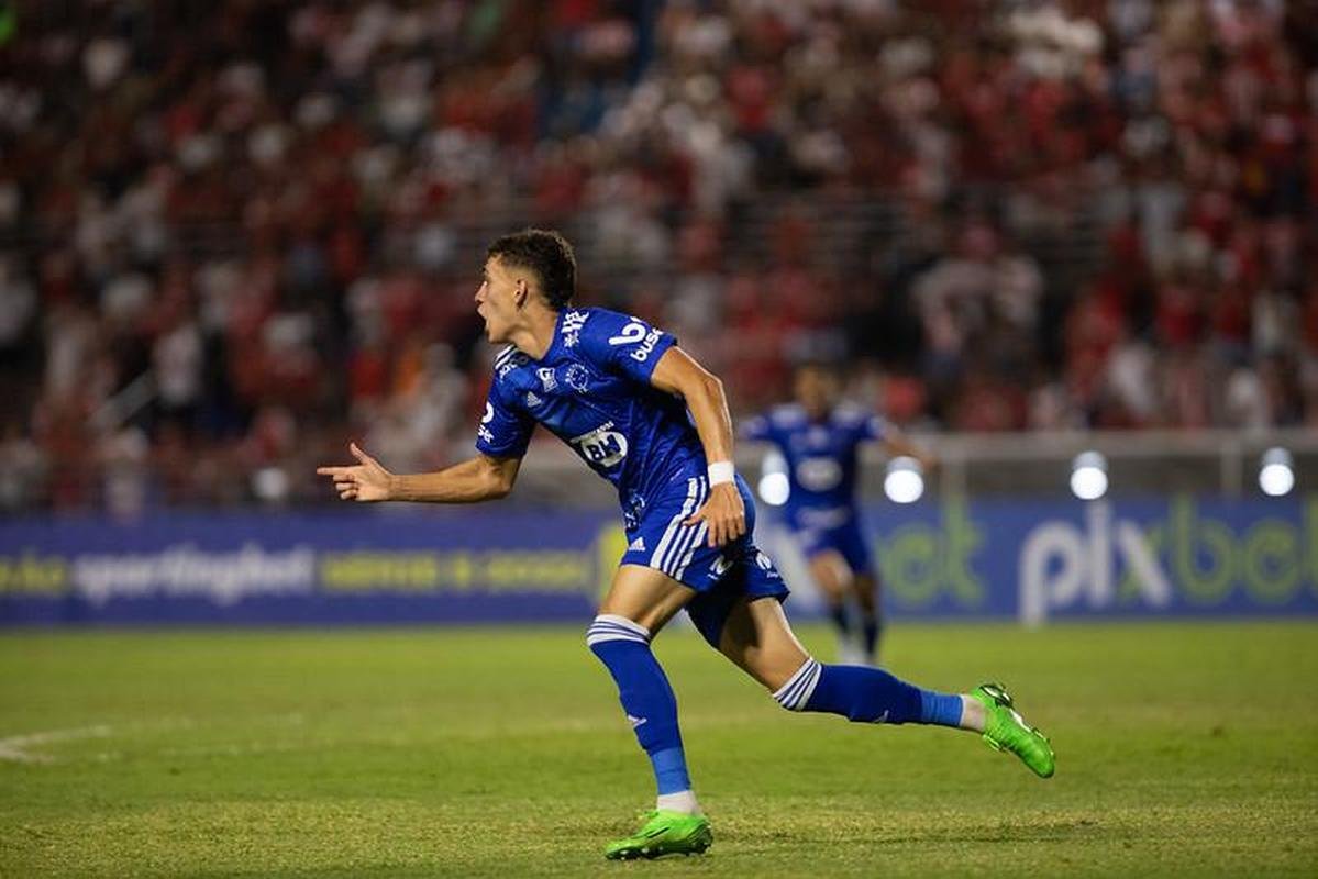 Fotos da partida entre CRB e Cruzeiro, no Estdio Rei Pel, em Macei-AL, pela 30 rodada da Srie B do Brasileiro