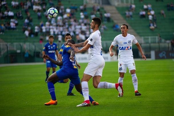 Fotos da vitória do Cruzeiro sobre o Santos, por 1 a 0, no Pacaembu, com gol de Bruno Silva