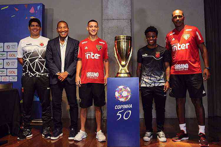 Copinha: Santos vence Fortaleza em jogo maluco e vai à semifinal