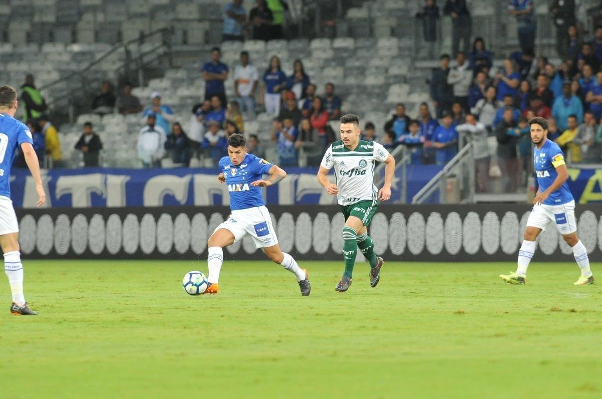 Cruzeiro e Palmeiras mediram foras, no Mineiro, pela oitava rodada do Campeonato Brasileiro
