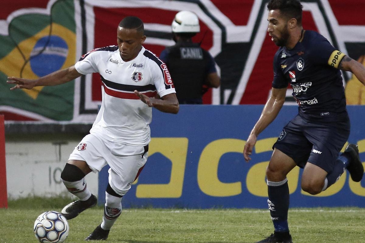 Em junho de 2018, o Santa Cruz lançou seus dois uniformes para a disputa da Série C do mesmo ano e início de 2019