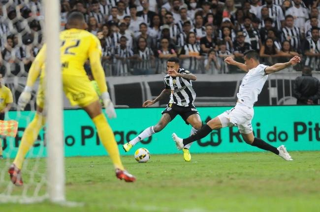 Atltico e orinthians se enfrentaram no Mineiro, neste domingo (24), em jogo vlido pela 19 rodada da Srie A do Campeonato Brasileiro.