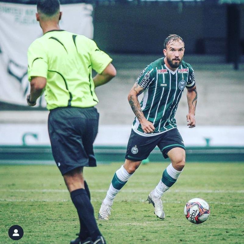 Willian Farias (Coritiba) - Jogou no Cruzeiro em 2014 e 2015