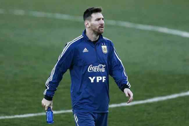 Com Messi, Argentina anuncia lista para jogos das Eliminatrias