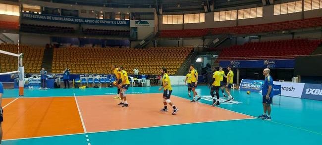 Cruzeiro treina no Sabiazinho, em Uberlndia, antes da deciso contra o Minas na Superliga Masculina