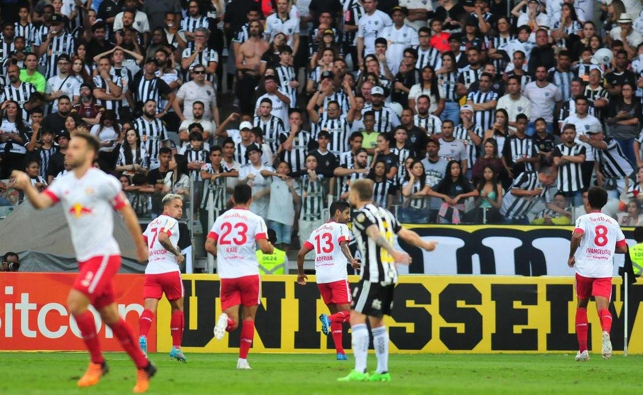 2022 (sete jogos - em vigor) - A srie atual do Atltico em casa tambm  ruim. So trs empates e quatro derrotas no Mineiro, em perodo que teve, inclusive, uma eliminao nas quartas de final da Copa Libertadores para o Palmeiras.