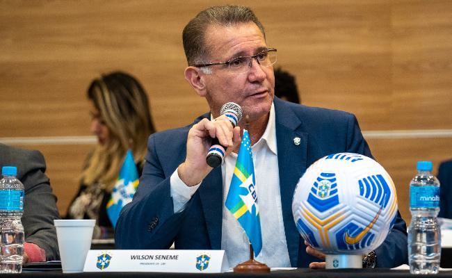 Presidente da comissão de arbitragem da CBF, Wilson Seneme
