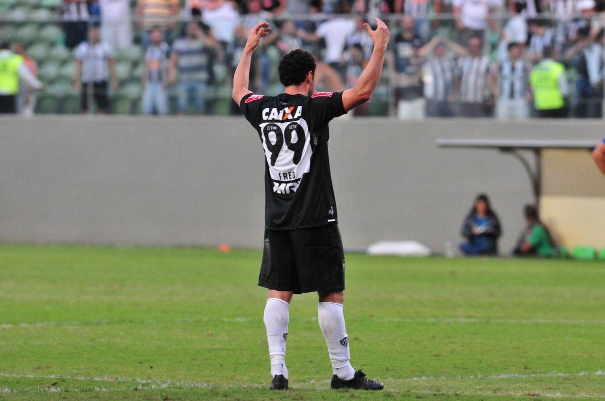 2016 - Fred, Diego Souza (Sport) e William Pottker (Ponte Preta) - 14 gols