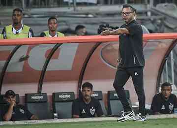 Sérgio Coelho afirmou que o treinador argentino é querido por jogadores e funcionários da Cidade do Galo