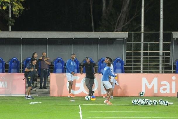 Seleo Equatoriana treinou pela primeira vez em BH, no Sesc Venda Nova