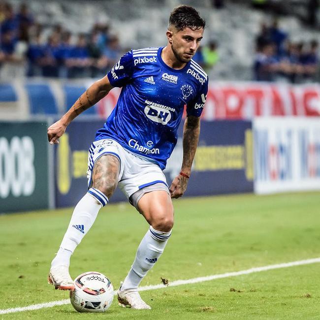 Uruguayan Leonardo Pais played with Cruzeiro in 2022. The midfielder is currently without a club.