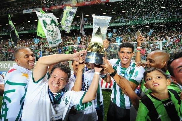 Festa do Amrica no Independncia com o bi da Srie B