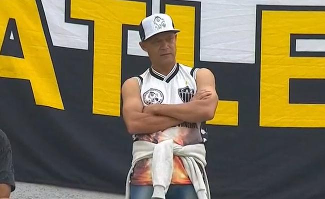 Renaldo compareceu à Arena da Baixada nesta terça-feira (16) para apoiar o Galo em Athletico-PR x Atlético