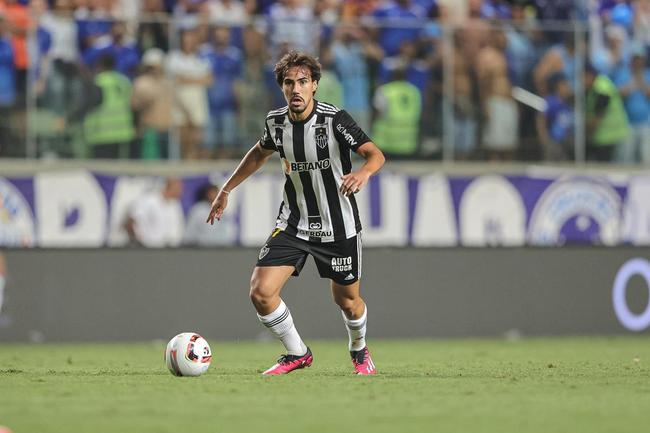 Igor Gomes: livre no mercado após acordo com o São Paulo (sem custos para aquisição de direitos). Clube paulista manteve percentual do atleta para venda futura.