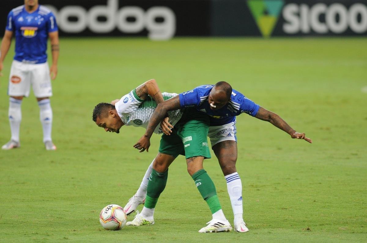 Fotos do duelo entre Cruzeiro e Guarani, no Mineiro, em Belo Horizonte, vlido pela 21 rodada da Srie B do Campeonato Brasileiro