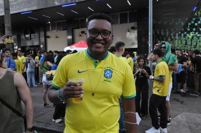 Concentrao de torcedores nos bares da Rua Antnio de Albuquerque, na Savassi