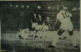 Pel em ao contra o Cruzeiro, no Mineiro, no primeiro duelo da final da Taa Brasil de 1966