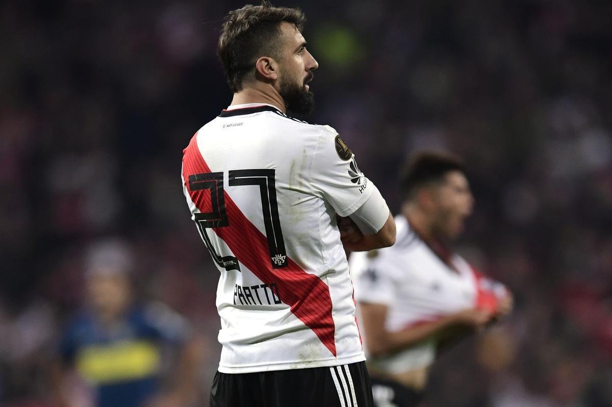 No segundo tempo, Lucas Pratto empatou para o River Plate no Santiago Bernabu