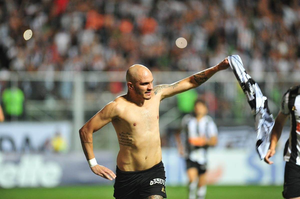 Fotos do jogo entre Atltico e Corinthians no Independncia