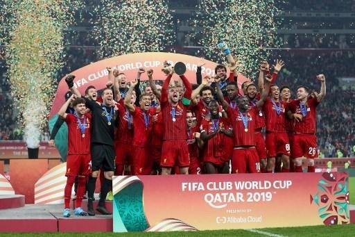 Premiao e festa do Liverpool, campeo mundial sobre o Flamengo