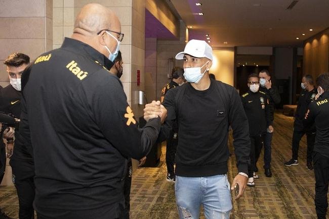 Jogadores se apresentam  Seleo Brasileira