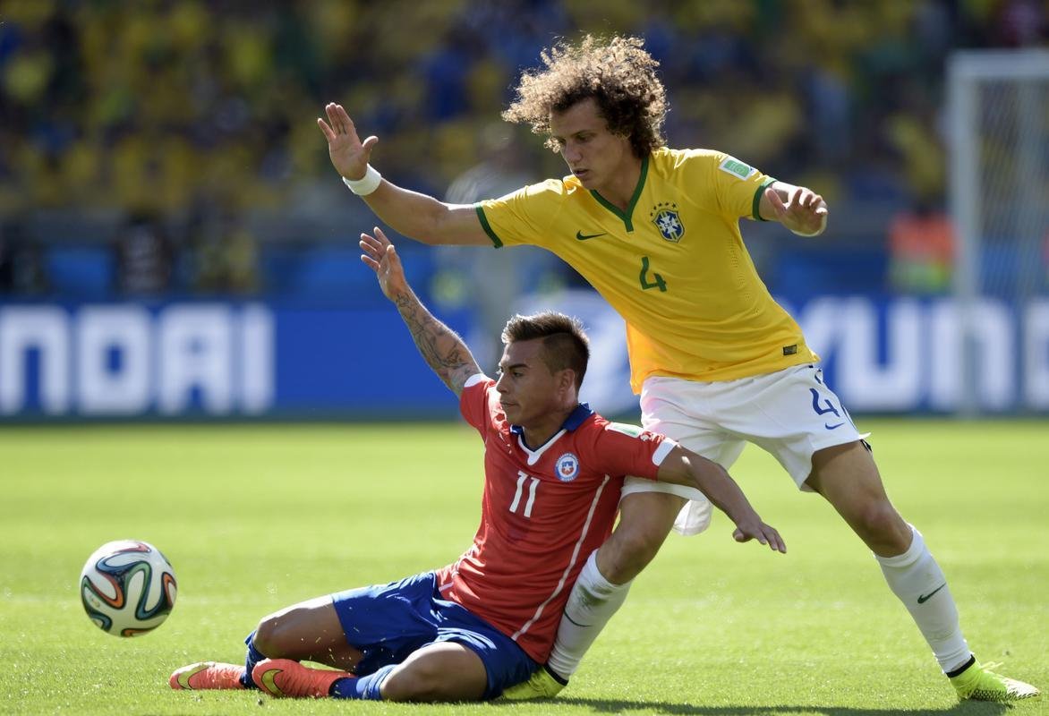 Vargas voltou ao Mineiro nas oitavas de final da Copa do Mundo de 2014, contra o Brasil. O atacante aproveitou um erro de Hulk para dar bela assistncia para Alexis Snchez empatar o jogo por 1 a 1. O jogador foi substitudo no segundo tempo e viu do banco de reservas a eliminao chilena na disputa de pnaltis.