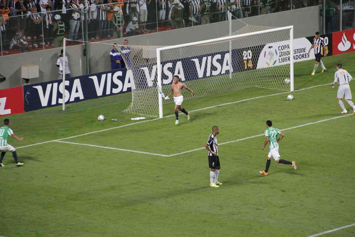 Em 2014, o Atltico sofreu empate do Atltico Nacional, da Colmbia, nos ltimos minutos de jogo no Independncia, em Belo Horizonte, e deu adeus  Libertadores nas oitavas de final.